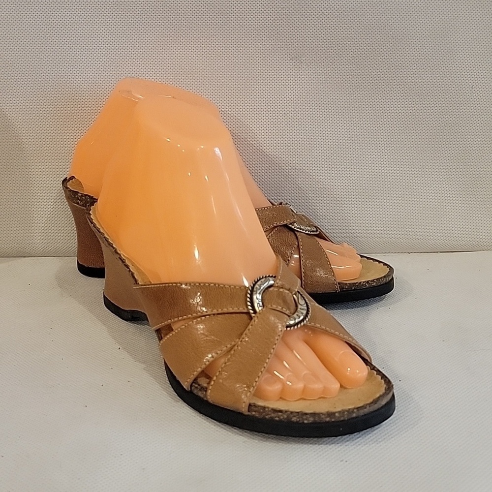 ARIAT TAN LEATHER 2-1/2" WEDGE HEEL‎ SANDALS (sz 7-1/2)